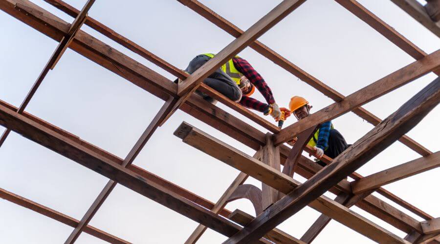 Professional residential roofers in Lawrence, KS